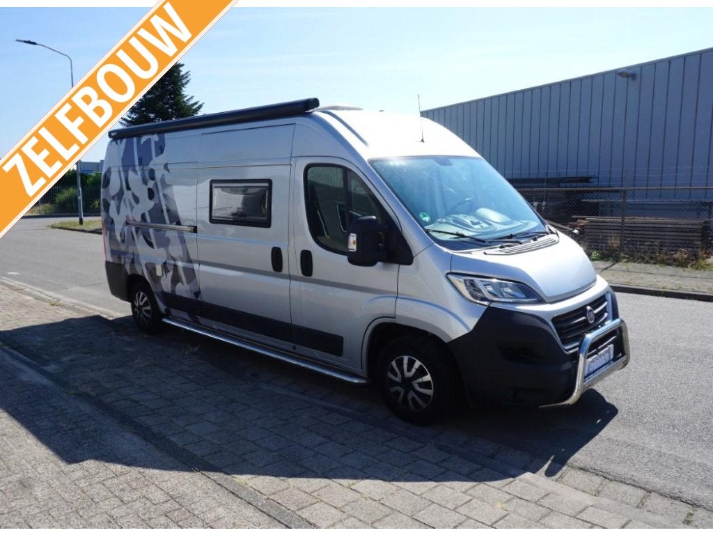 Fiat Ducato 2018 Camper met ruimte voor Motor/Scootmobiel, Caravans en Kamperen, Buscamper of Camperbus, Koelkast, Tot en met 2