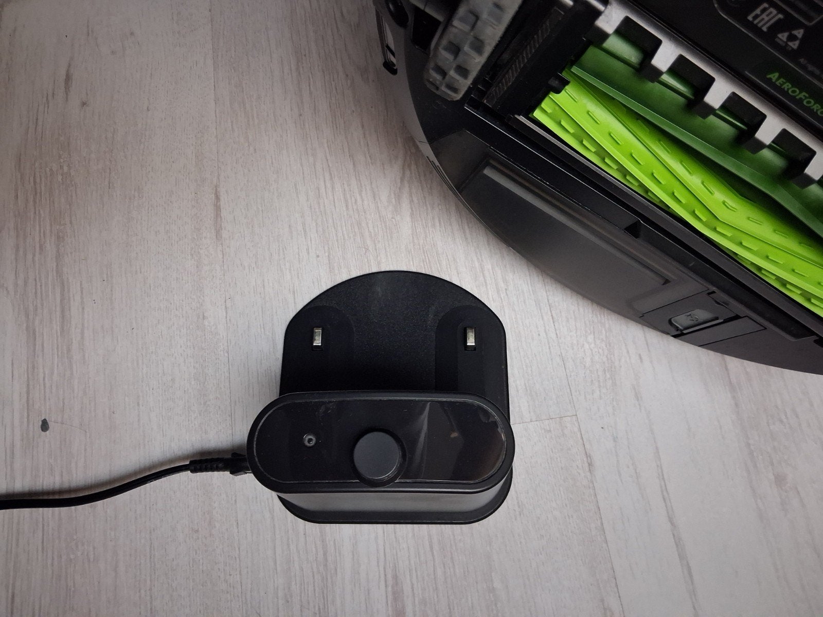 Foto 7 van Roomba  I7  i-robet