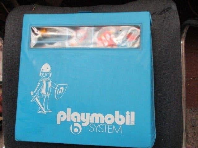 Playmobil system koffer met 2 lagen 20 poppetjes, Gebruikt, Complete set, Overige typen, Ophalen of Verzenden