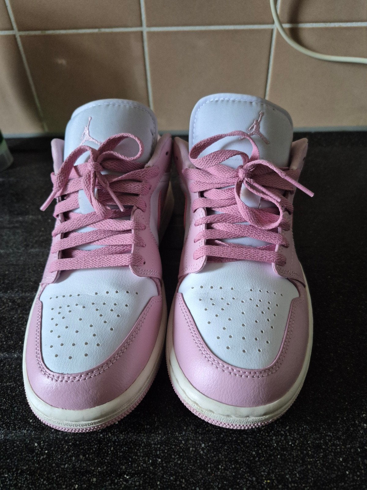 Nike Air Jordan 1 Low Roze/Wit - Maat 40, Nike Air Jordan, Ophalen of Verzenden, Sneakers of Gympen, Roze