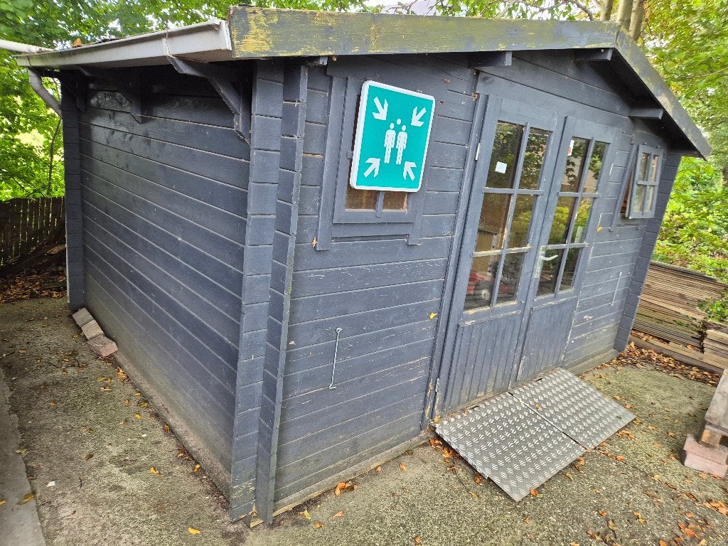 Houten tuishuisje type blokhut 380x280, Ophalen, 250 tot 500 cm, Blokhut, 2 ramen