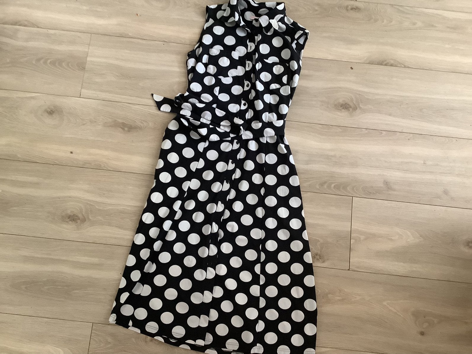 Studio Anneloes travelstof polkadot jurk met ceintuur M, Kleding | Dames, Maat 38/40 (M), Blauw, Ophalen of Verzenden, Zo goed als nieuw