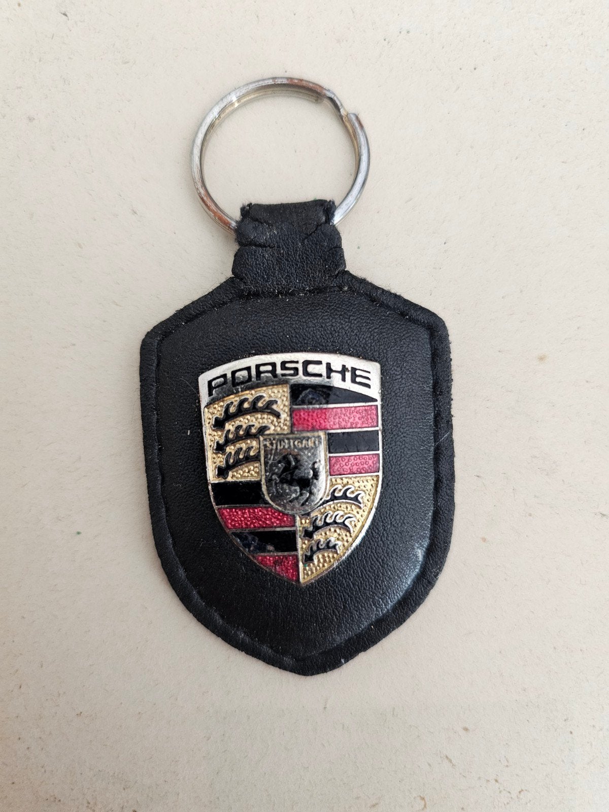 Oude Porsche sleutelhanger - Leder, Ophalen of Verzenden