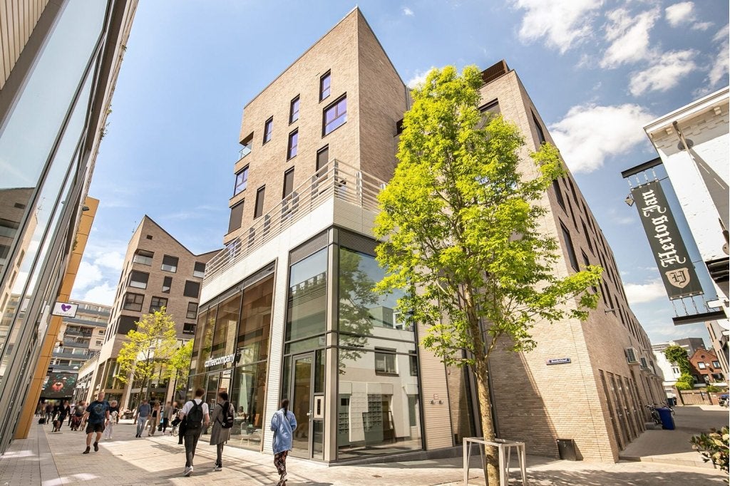NIEUW! Woonruimte te huur Emmapassage, Tilburg
