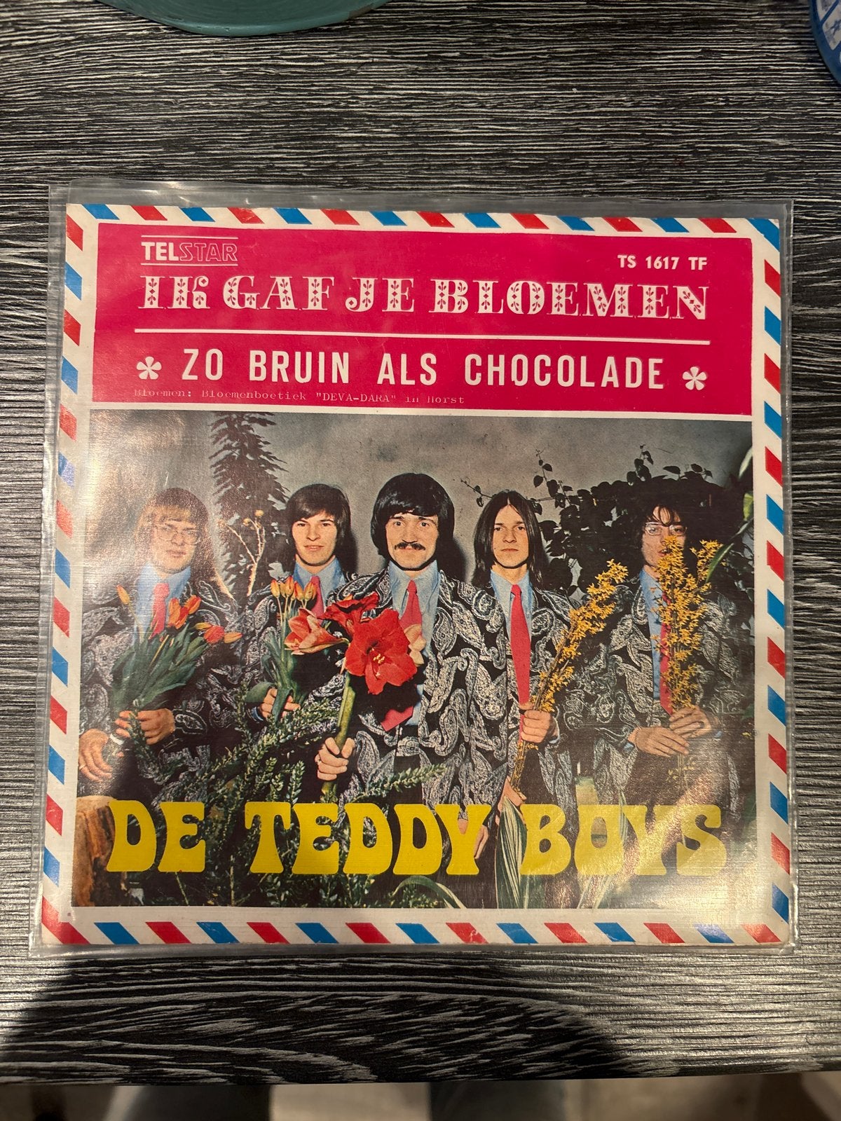 De Teddy Boys - Ik Gaf Je Bloemen / Zo Bruin Als Chocolade, Cd's en Dvd's, Originele persing, 7 inch, Ophalen of Verzenden, Zo goed als nieuw