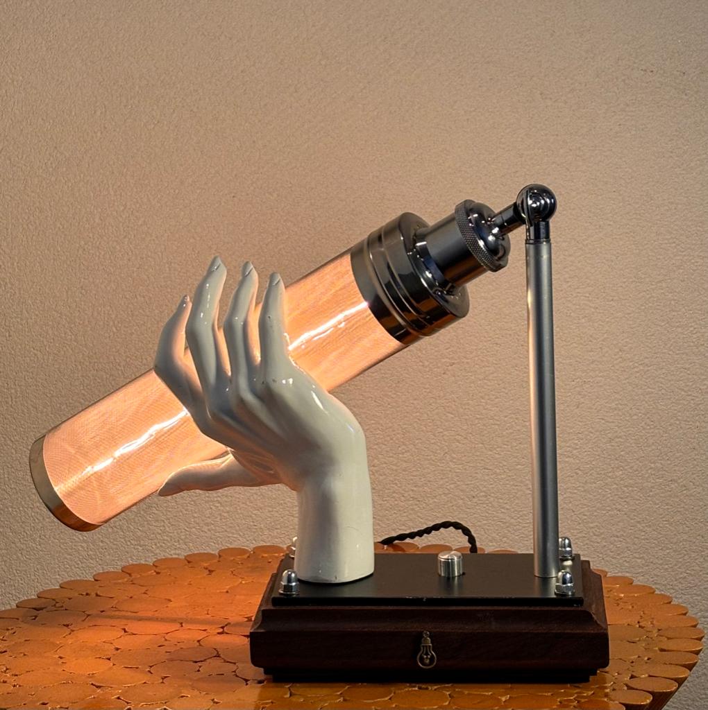 Tafellamp "Witte hand met filter” 3, Nieuw, Ophalen of Verzenden, Funky,Home,Decoratief,Cool,Design., Overige materialen