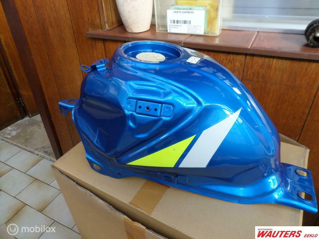 Benzinetank   SUZUKI gsxr-125, Gebruikt, Ophalen of Verzenden