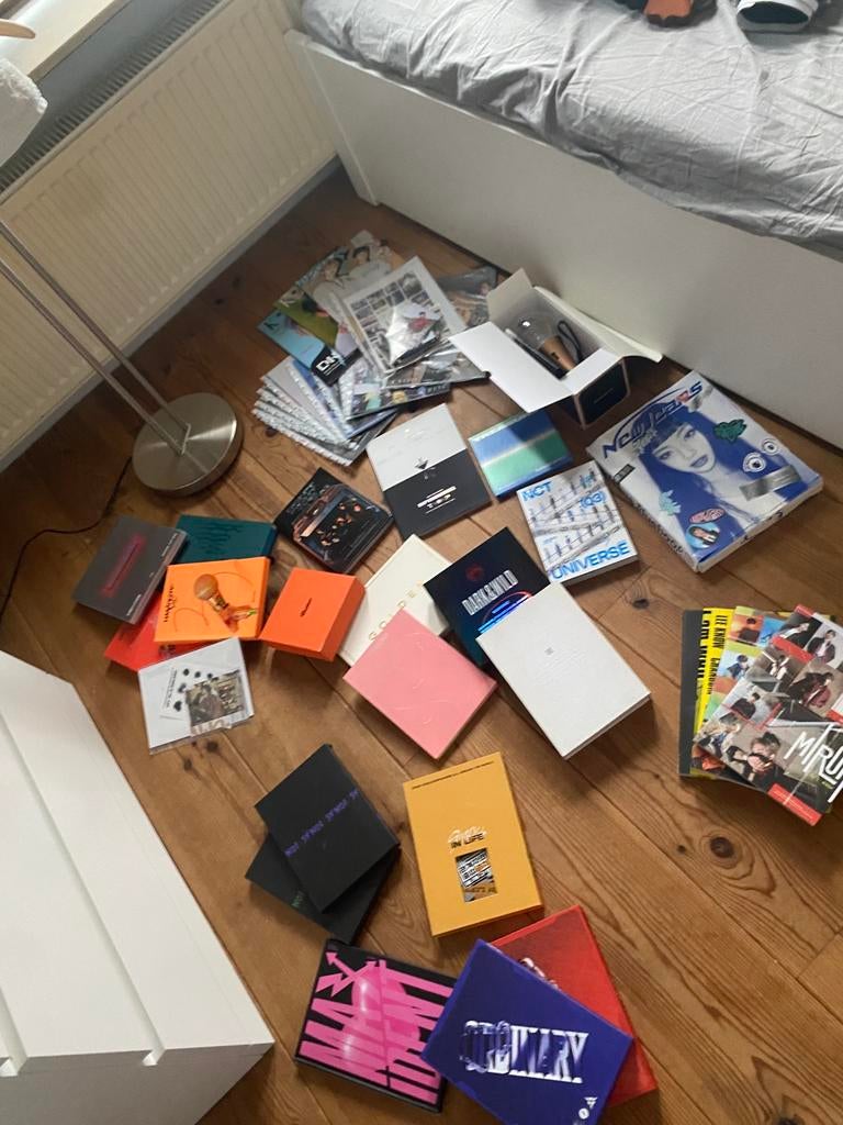 Kpop albums hele set zit erin!, Ophalen of Verzenden, Zo goed als nieuw, Filmmuziek en Soundtracks, Boxset