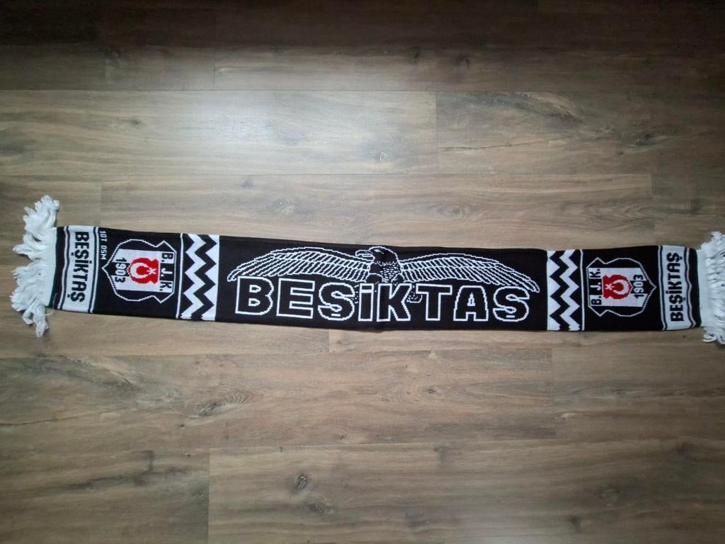 Vintage Beşiktaş J.K. Voetbalsjaal - Jaren 90 - Kara Kartal, Ophalen of Verzenden, Nieuw, Buitenlandse clubs, Vaantje of Sjaal