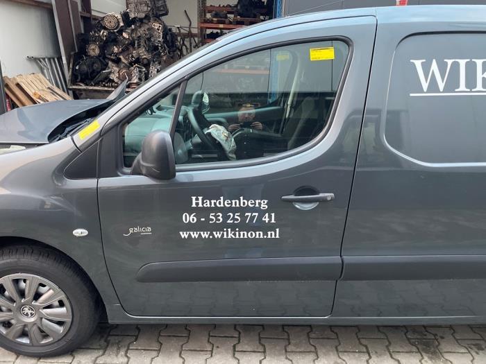 Portier 2Deurs links van een Peugeot Partner (KTP), Gebruikt, -, Deur, -