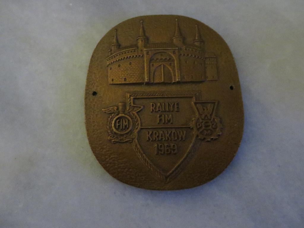 FIM Krakow 1969 plak, brons, motor sport wedstrijd Polen, Verzamelen, Ophalen of Verzenden, Gebruikt, Sport