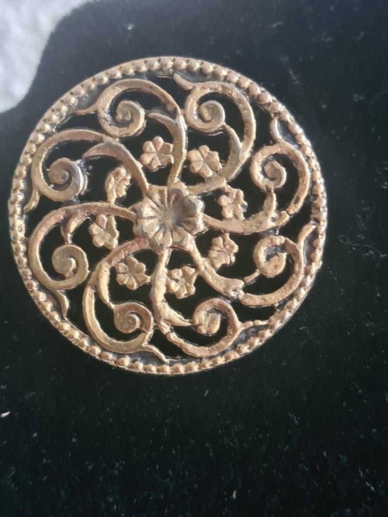 vintage opengewerkt keltisch- viking-stijl c-clasp broche, Sieraden, Tassen en Uiterlijk, Broches, Overige materialen, Gebruikt