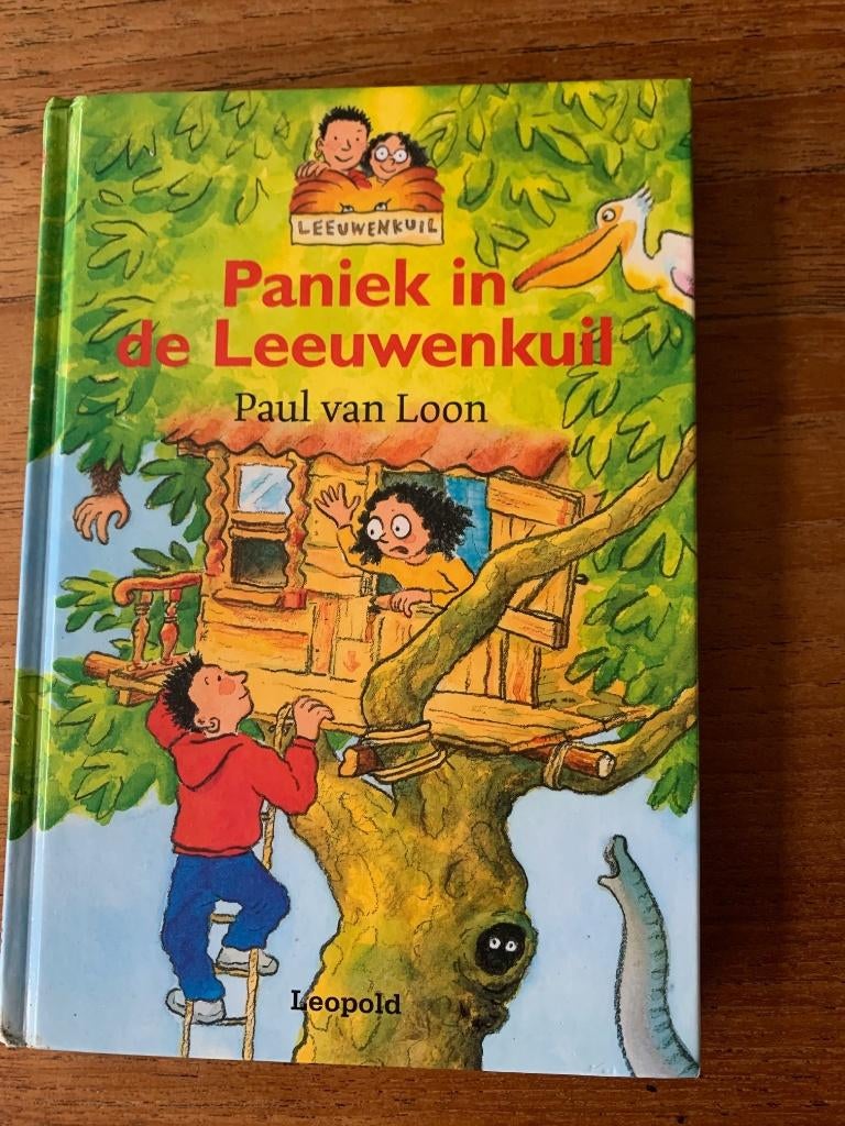 Paul van Loon - Paniek in de Leeuwenkuil, Ophalen of Verzenden, Zo goed als nieuw, Paul van Loon, Fictie algemeen