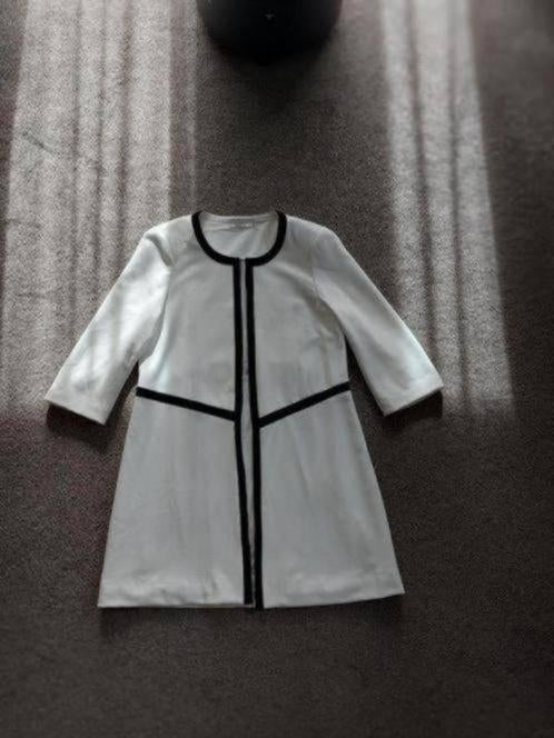 Witte jacket van Nikkie, Maat 40 (L), Ophalen of Verzenden, Gedragen, Maat 38/40 (M), Wit