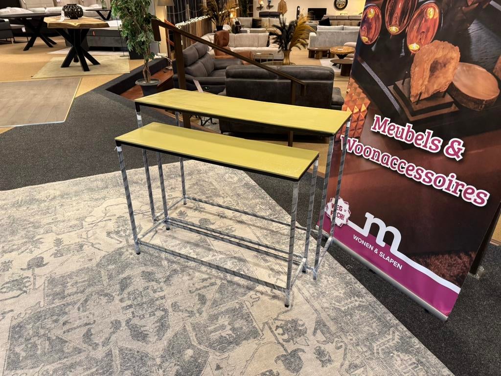 Sidetable 2-delig €189,-  metaal olijfgroen Direct leverbaar, Huis en Inrichting, Tafels | Sidetables, Ophalen, 50 tot 100 cm