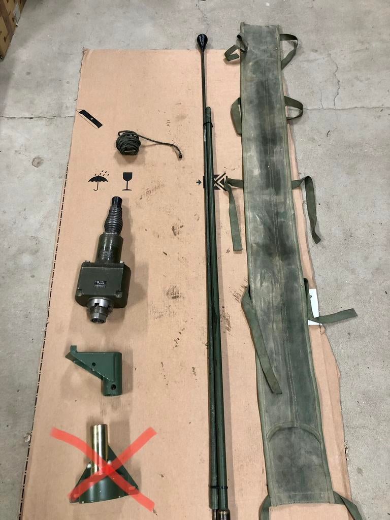 Land Rover Lightweight/109 antenne installatie complete set, Verzamelen, Verzenden, Landmacht, Nederland, Overige typen