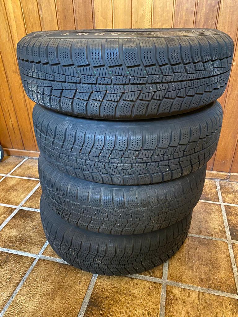 Winterbanden 165/70 R14 velgen sneewkettingen, Auto diversen, Autosport-onderdelen, Gebruikt, Ophalen