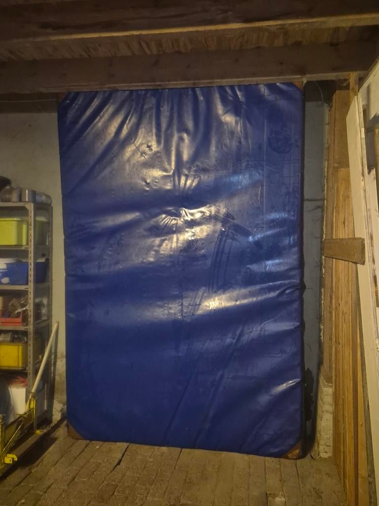 Mooie nette valmat van 200x300x30 cm, turnmat, gymnastiekmat, Sport en Fitness, Maat 36 t/m 42, Ophalen, Materiaal