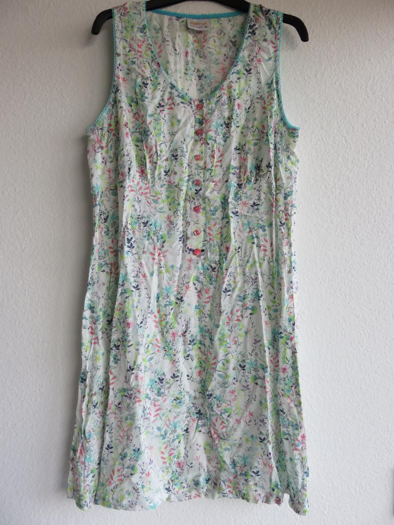 Egatex witte nachtjapon nachthemd met bloemetjes maat M, Egatex, Verzenden, Wit, Nachtkleding