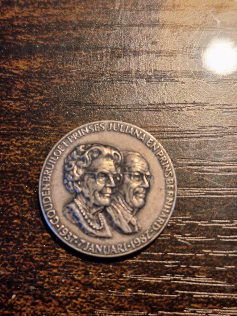 Herdenkingsmunt Gouden Bruiloft Juliana & Bernhard, Postzegels en Munten, Penningen en Medailles, Zilver, Nederland, Verzenden