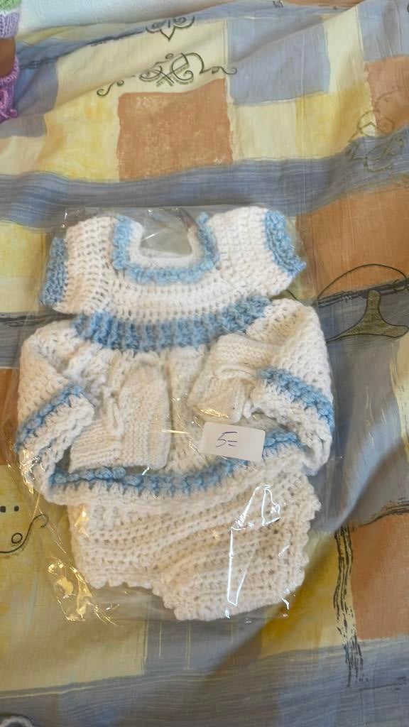 Jurkje broekje slofjes wantjes v d babyborn, Ophalen of Verzenden, Zo goed als nieuw, Babypop