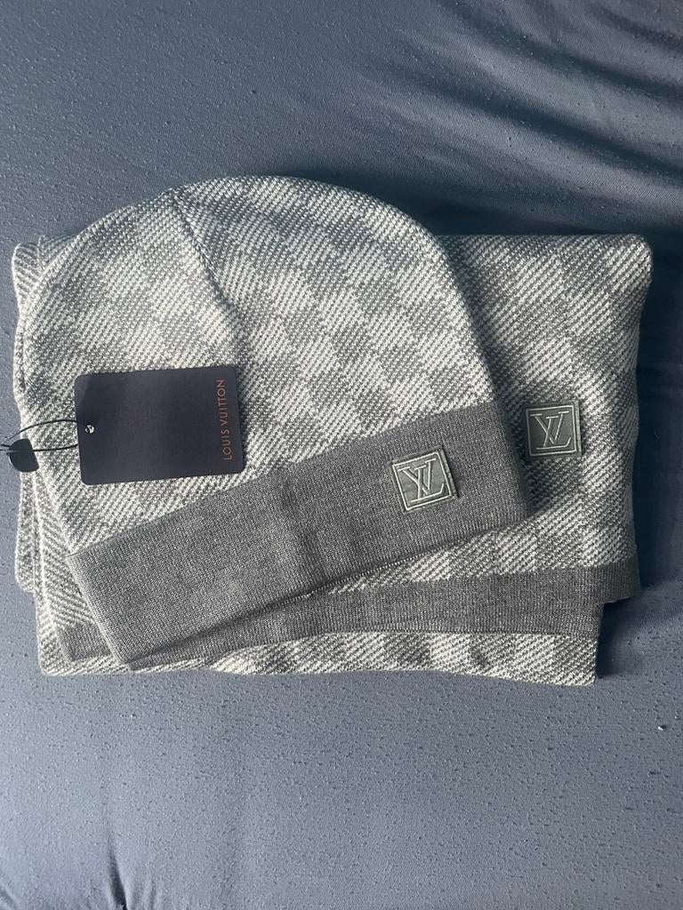 Louis vuitton muts en sjaal set, Ophalen of Verzenden, Nieuw, Overige maten, Muts