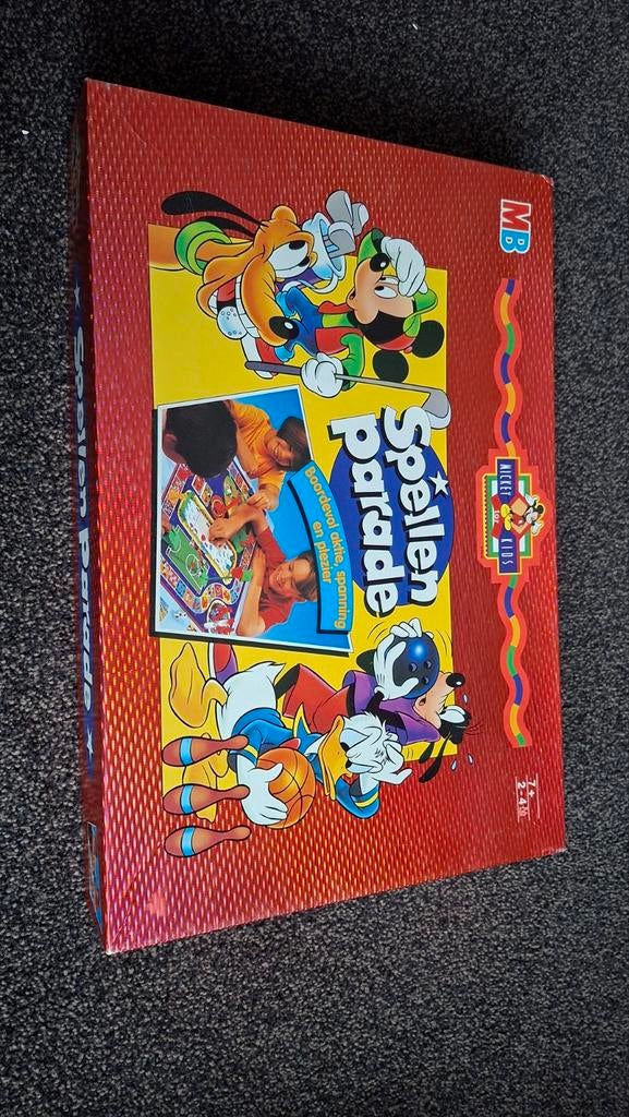 Spellen Parade Mickey Mouse - MB Spel, Hobby en Vrije tijd, Gezelschapsspellen | Bordspellen, MB, Ophalen of Verzenden, Zo goed als nieuw