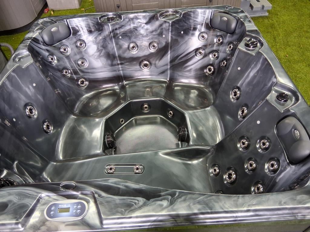 Balboa spa NIEUWE jacuzzi op VOORRAAD HEMELVAART OPEN, Ophalen of Verzenden, Nieuw