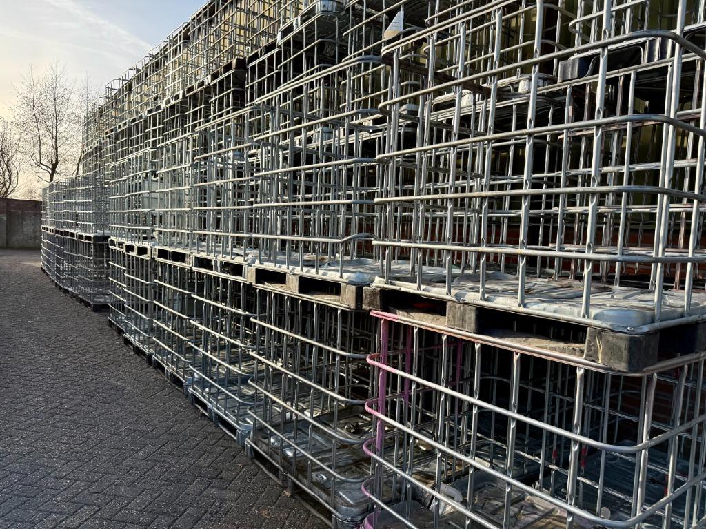 Stalen IBC kratten l per 33 gratis verzending l netjes, Doe-het-zelf en Verbouw, Kratten en Dozen, Gebruikt, 100 cm of meer, 60 cm of meer