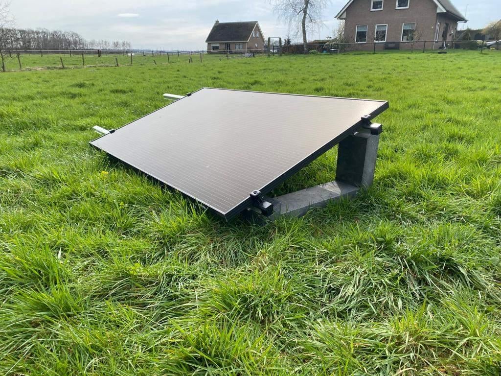 Zonnepanelen voor woningen met rieten-dak of grote tuinen, Tuin en Terras, Buitenverlichting, Ophalen, Zonne-energie, Vof J Kroeze