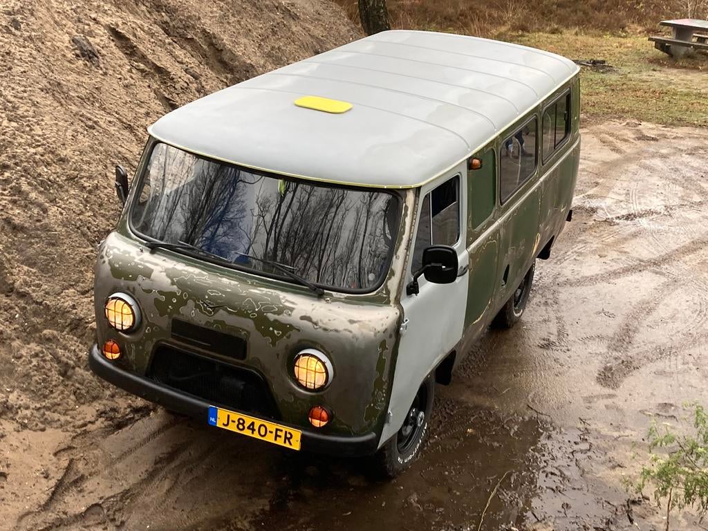 UAZ 452 ‘Bukhanka’  (4x4), Auto's, Overige kleuren, Stationwagon, Handgeschakeld, Particulier