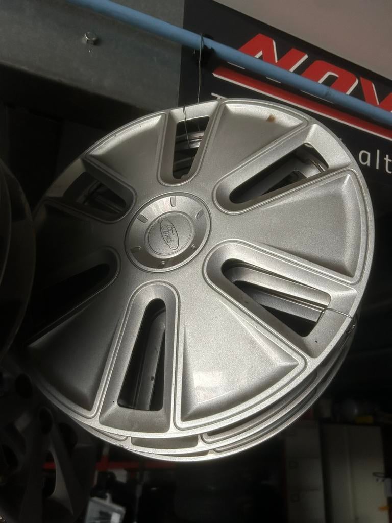 14 inch Ford Wieldoppen Origineel, Ophalen of Verzenden, Zo goed als nieuw