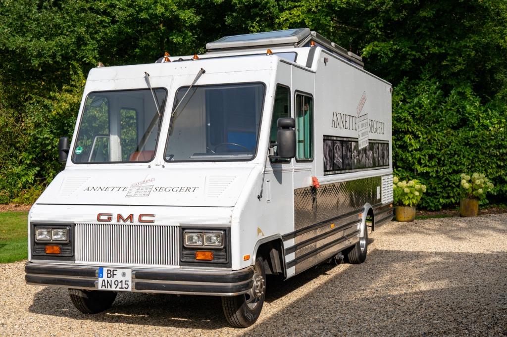Foodtruck verkoopwagen, Ophalen