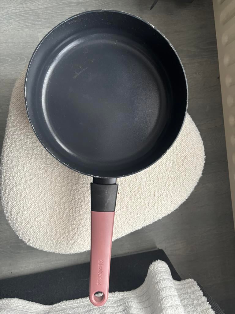 Brabantia pan, Huis en Inrichting, Keuken | Potten en Pannen, Inductieplaat, Ophalen of Verzenden, Zo goed als nieuw, Rvs