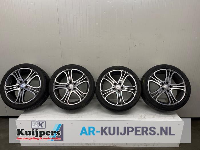 Velgen set + winterbanden van een Mercedes CLA, Auto-onderdelen, Gebruikt, -, -, -