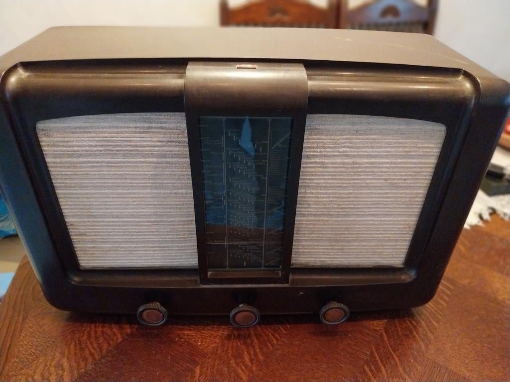 Bakelieten radio, Ophalen
