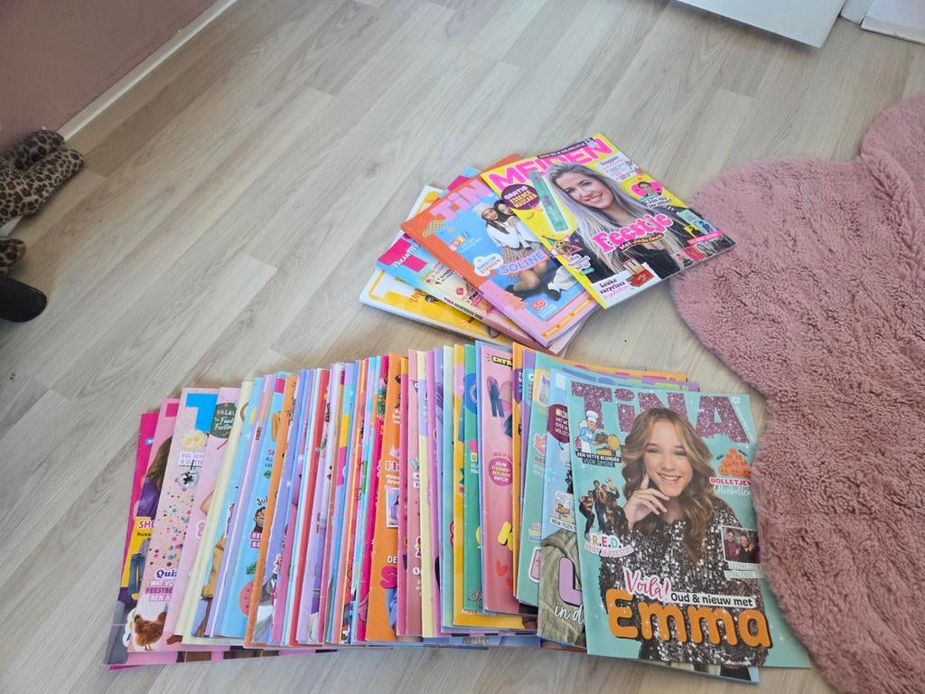 Tina tijdschriften collectie 2023/2024, Ophalen of Verzenden, Gelezen, Damesbladen