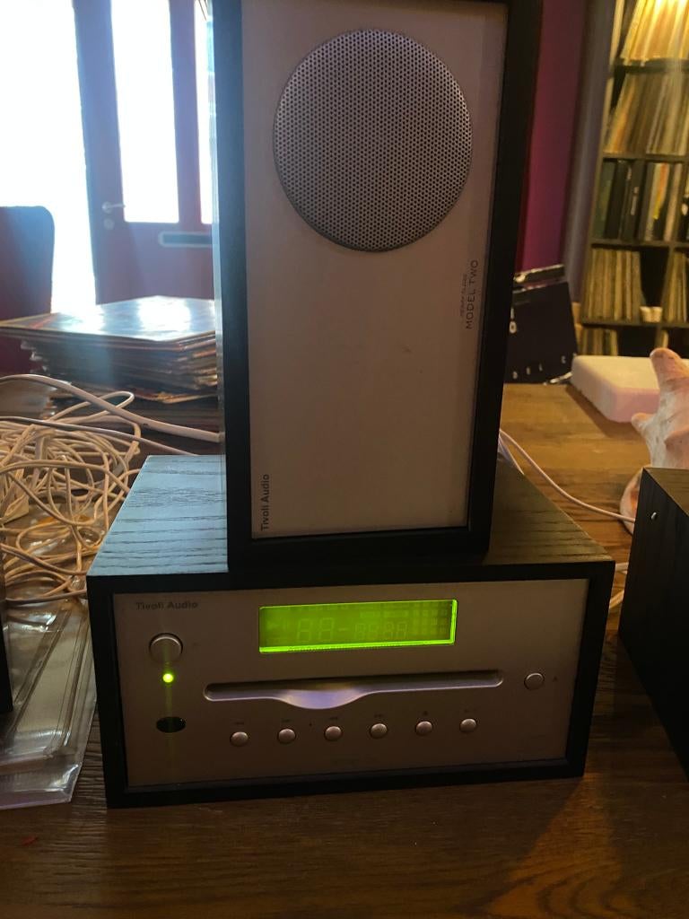 Tivoli Audio 2 set, -, -, Ophalen of Verzenden, Zo goed als nieuw