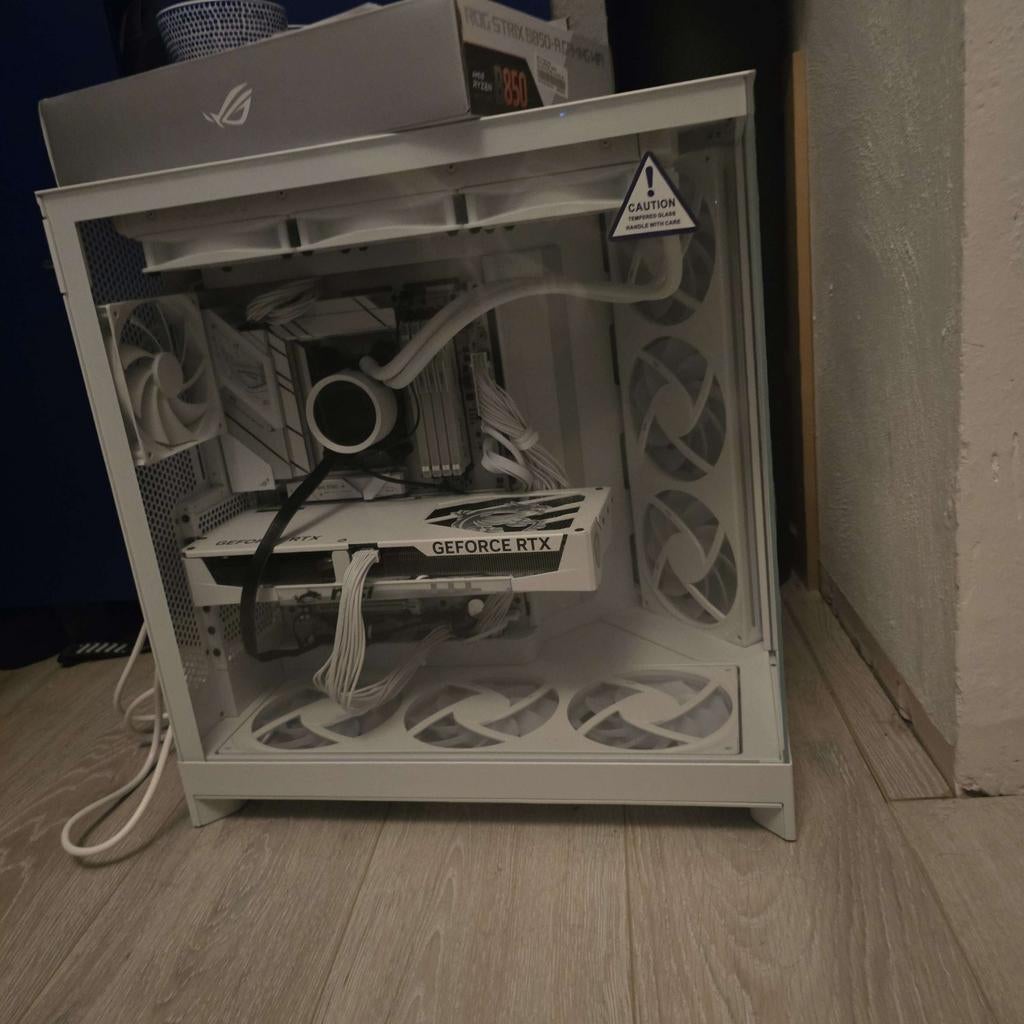 Gaming PC! Ryzen 9 7900x, RTX 5070, Computers en Software, Ophalen, 64 GB of meer, Virtual Reality, AMD Ryzen 9 7900X