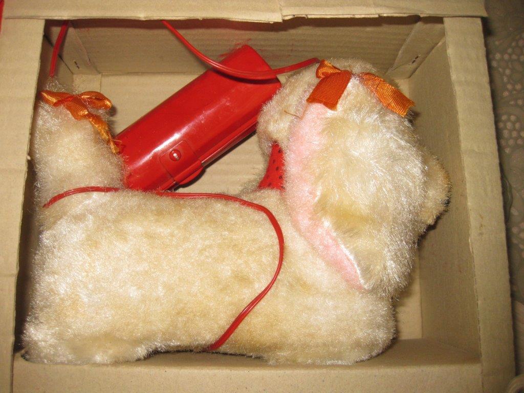 Vintage, nieuw speelgoed hondje. Merk Cragstan. Origineel!, Ophalen of Verzenden