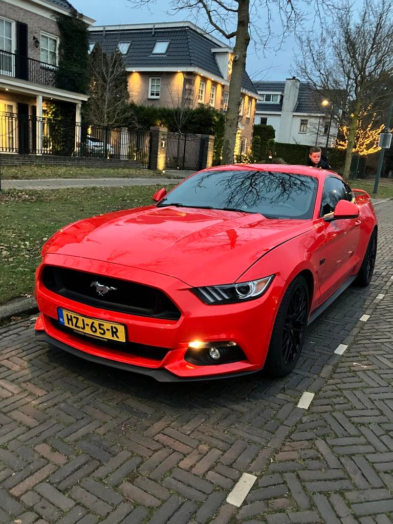 Ford Mustang 5.0 V8 422 pk 2015 INRUIL MOGELIJK, Achterwielaandrijving, 4 stoelen, Leder, Handgeschakeld