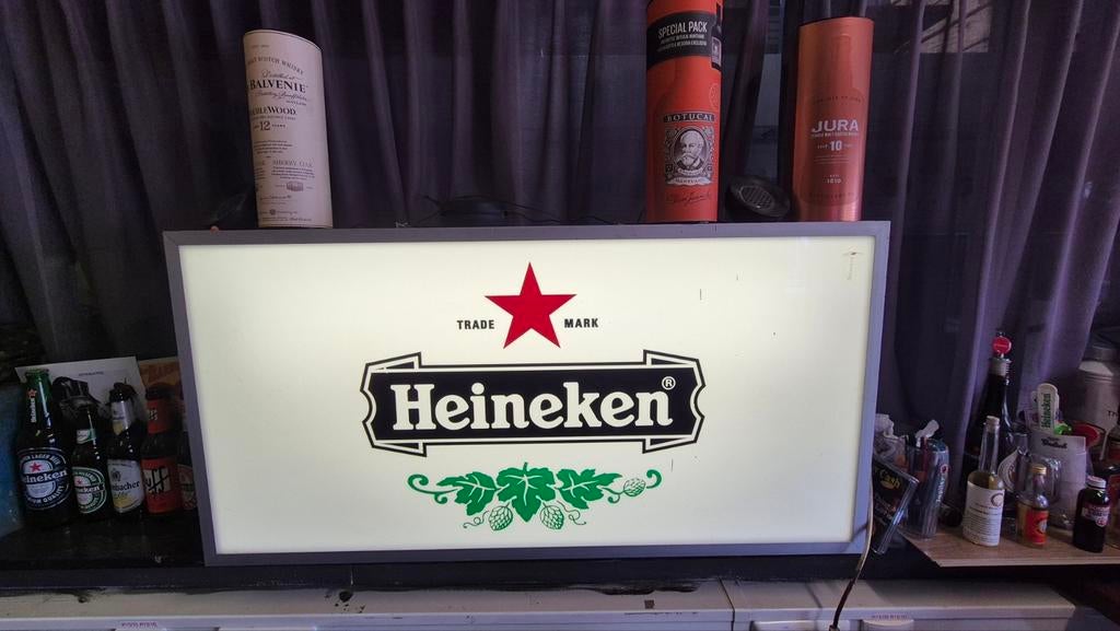 Mancave decoratie: bier spiegels en emaille borden, Verzamelen, Ophalen, Gebruikt, Reclamebord, Plaat of Schild, Overige merken