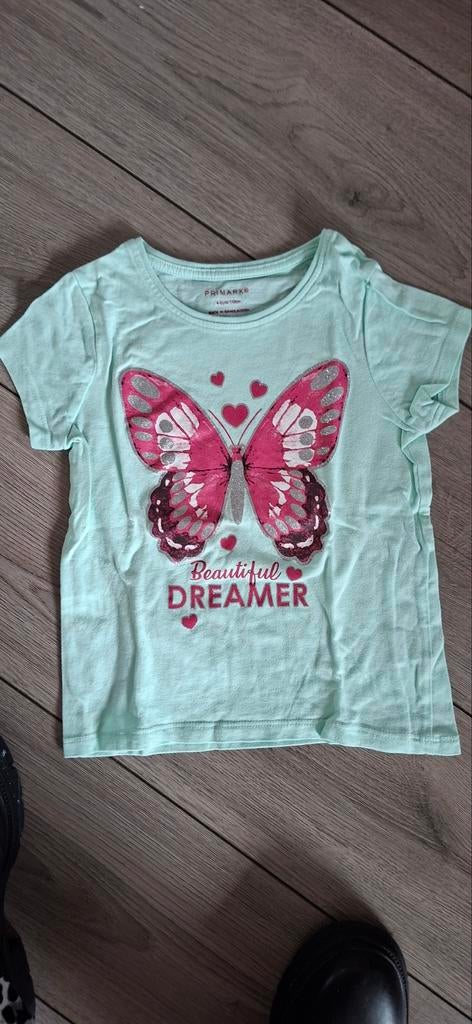Primark T-shirt vlinder maat 110, Meisje, Ophalen of Verzenden, Zo goed als nieuw, Shirt of Longsleeve