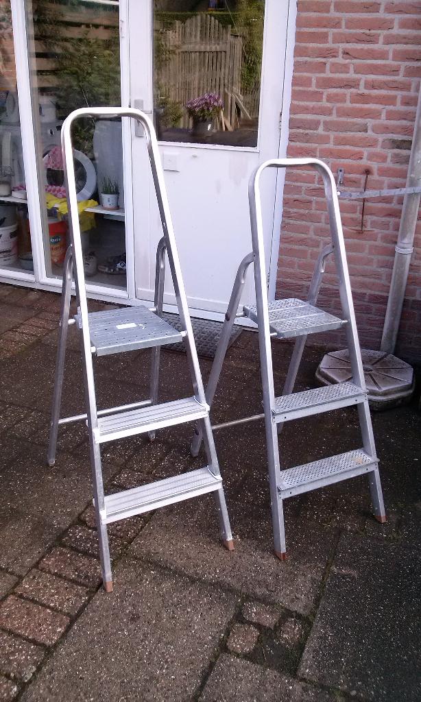 Huishoud Klustrapjes, Doe-het-zelf en Verbouw, Ladders en Trappen, Ophalen, Nieuw, 2 tot 4 meter