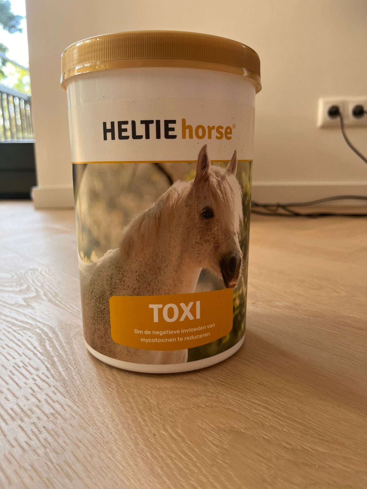 Ongeopende pot Heltie Horse Toxi 1,5 kg (tht 11/2026), Dieren en Toebehoren, Overige merken, Ophalen of Verzenden, Nieuw, Voedingssupplement