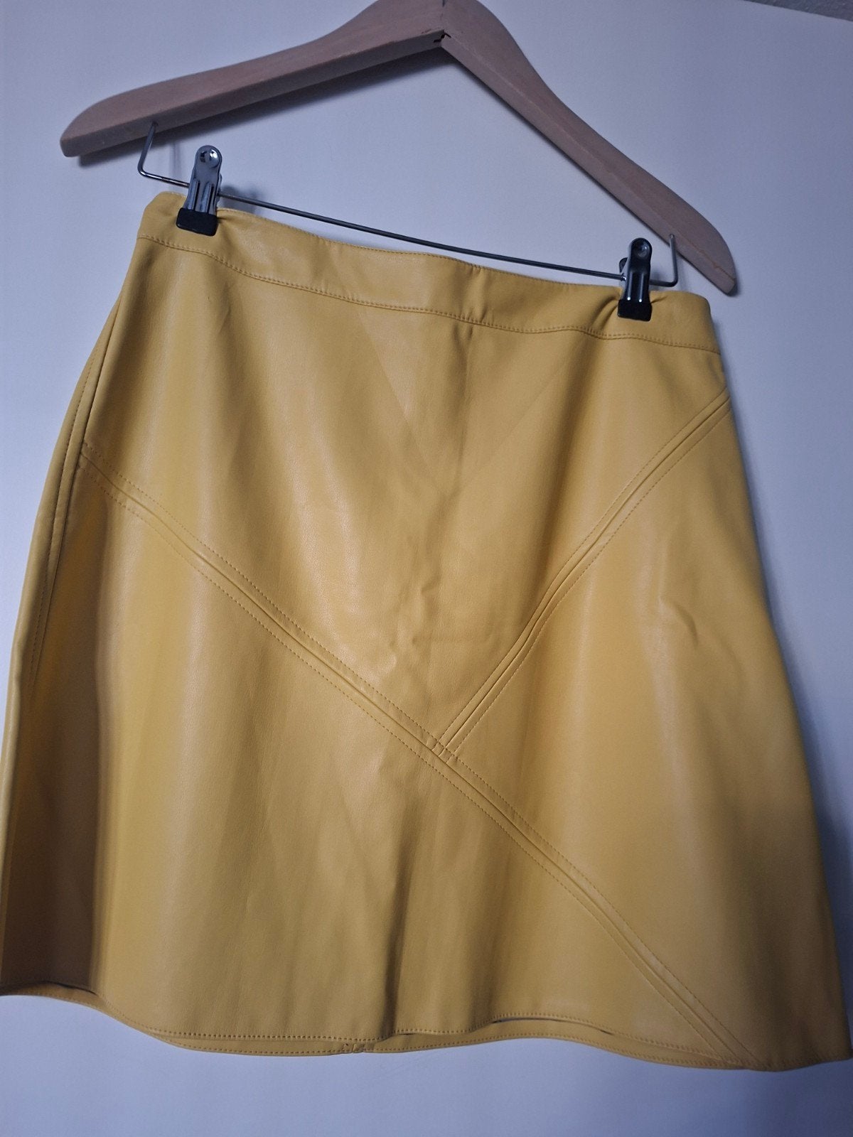 Gele imitatie rok - Zo goed als nieuw, Ophalen of Verzenden, Maat 38/40 (M)