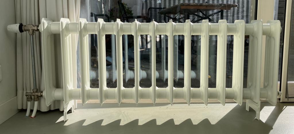 Gratis: 2x retro gietijzer look kolommen radiator, Ophalen, Zo goed als nieuw, Radiator, 30 tot 80 cm
