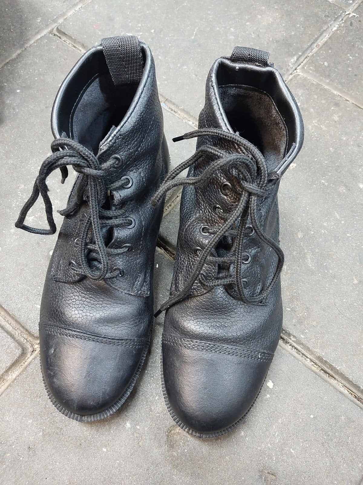 Replica britse ammoboots., Verzamelen, Militaria | Tweede Wereldoorlog, Ophalen of Verzenden, Landmacht, Engeland, Kleding of Schoenen