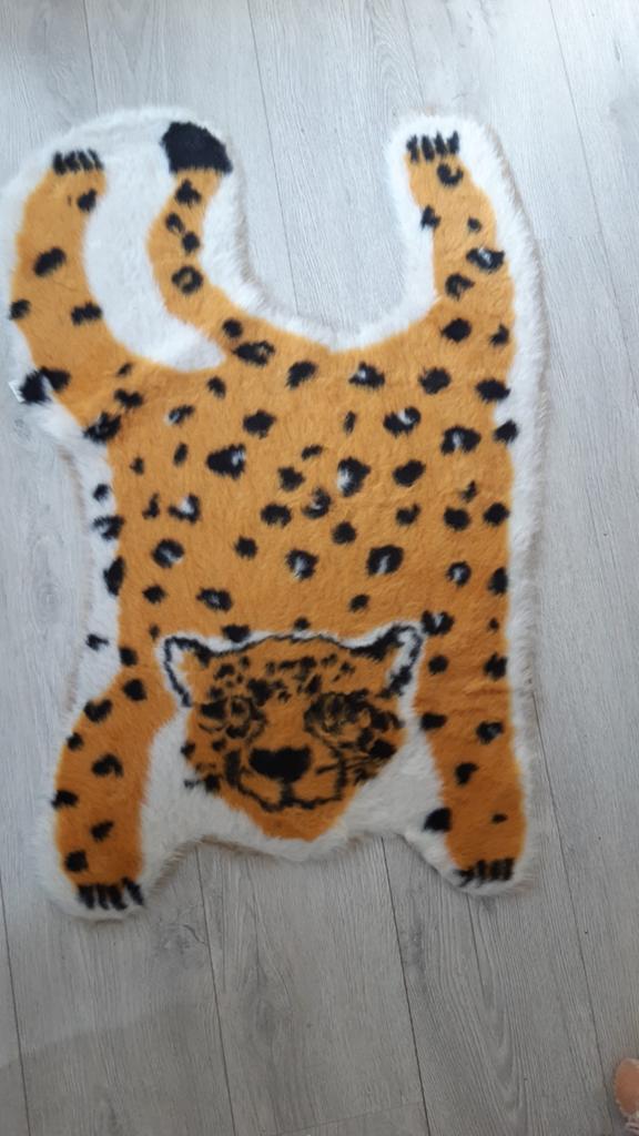 Leuk panter kleedje voor kinderkamer, Gebruikt, 50 tot 100 cm, Rechthoekig, 50 tot 100 cm