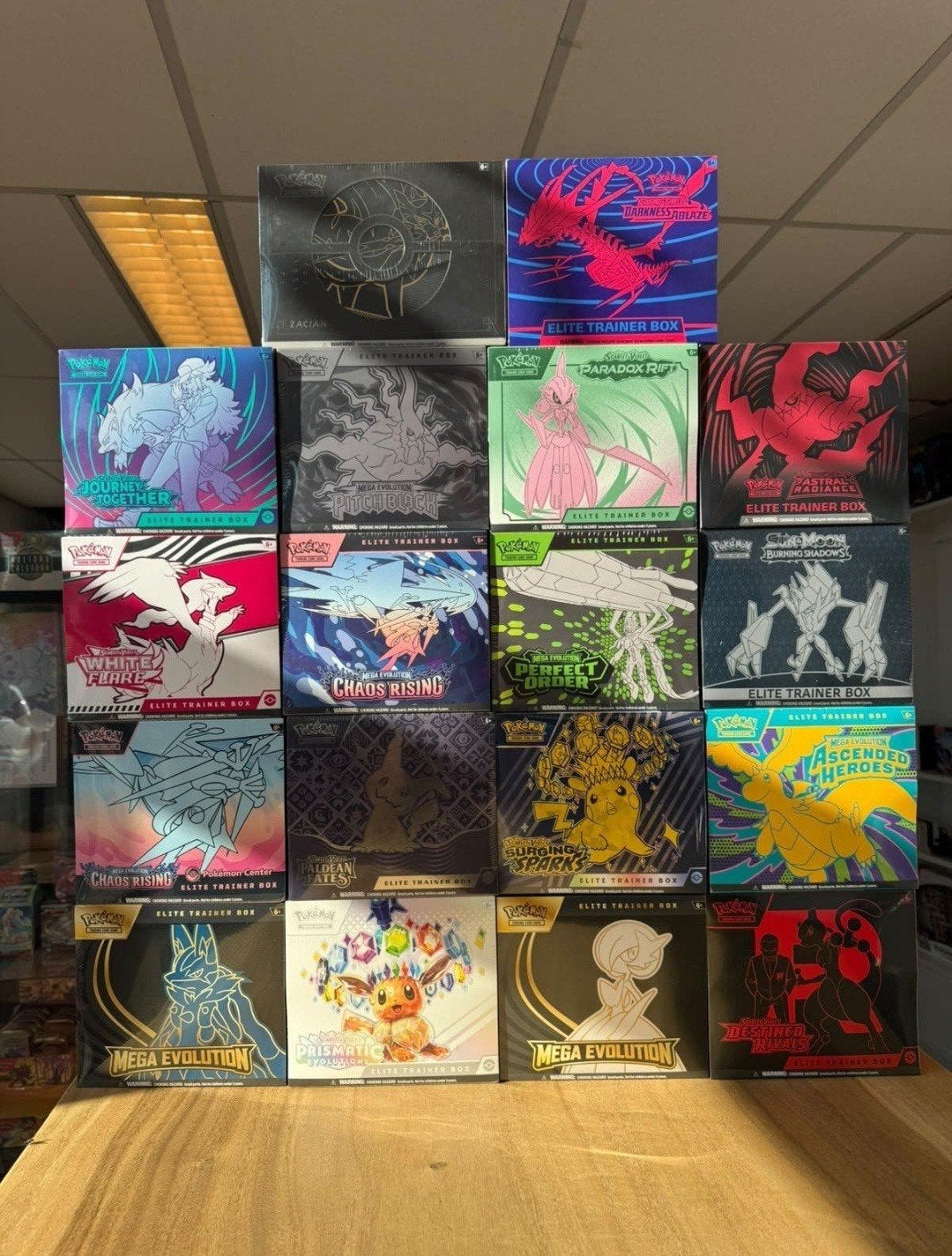 Mega aanbod Pokemon Elite Trainer Boxen, Ophalen of Verzenden, Nieuw